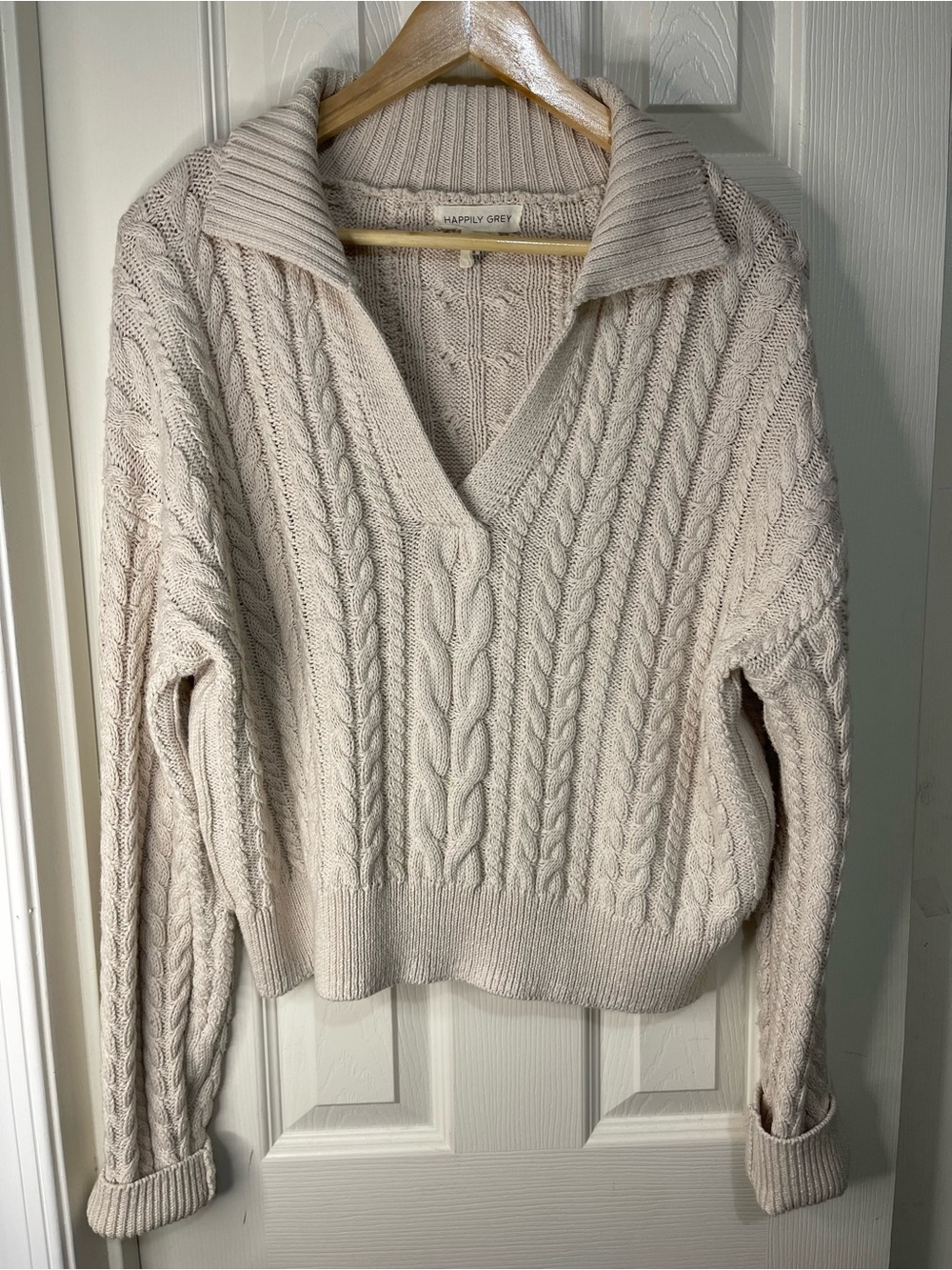 Cream Chunky Cable Knit V-Neck Collar Fisherman Waist Length Sweater size Large